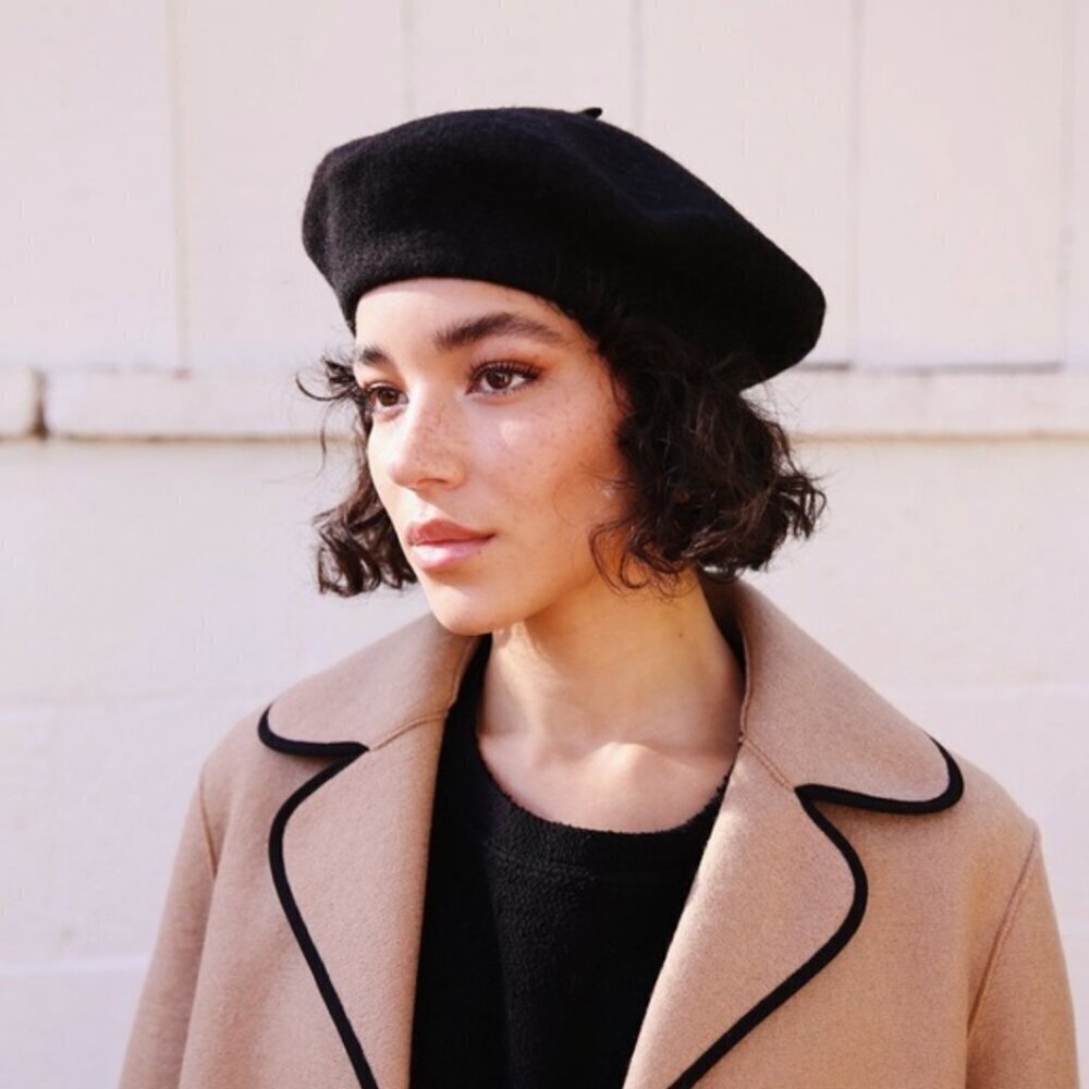 American Eagle 100% Wool Beret Hat Black